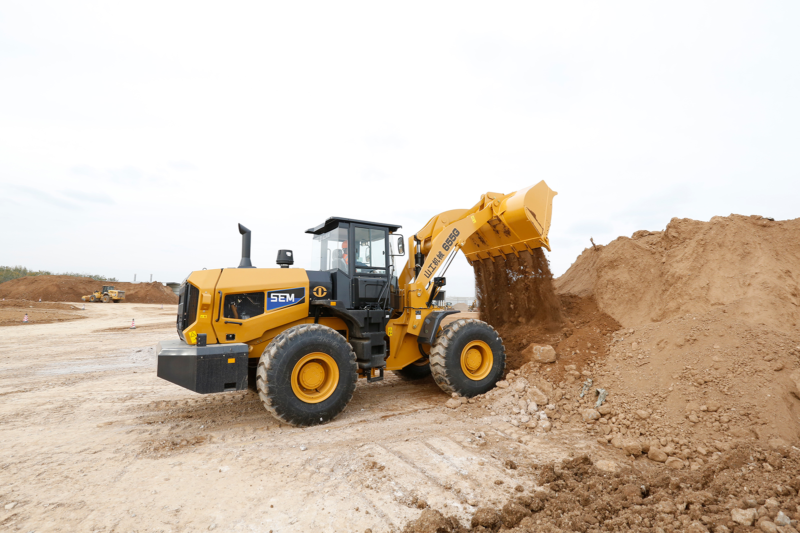 SEM_产品_山工机械 655G（非道路国四）