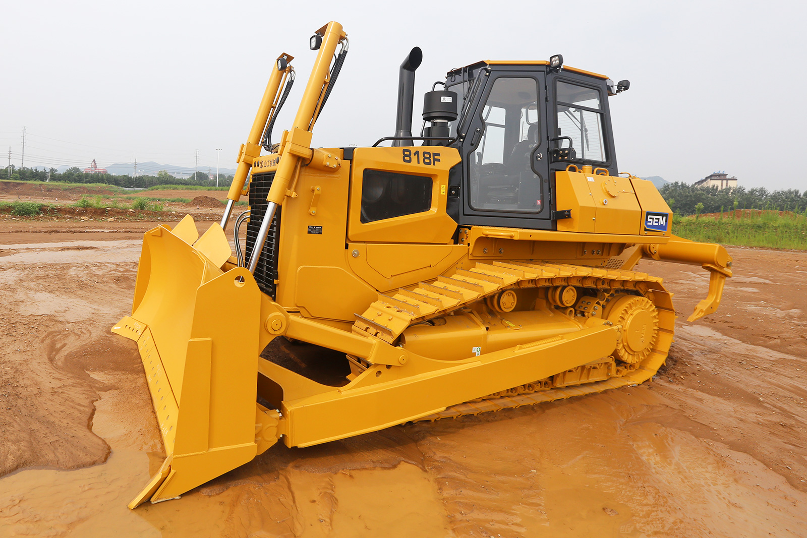 SEM_产品_山工机械 818F（非道路国四）