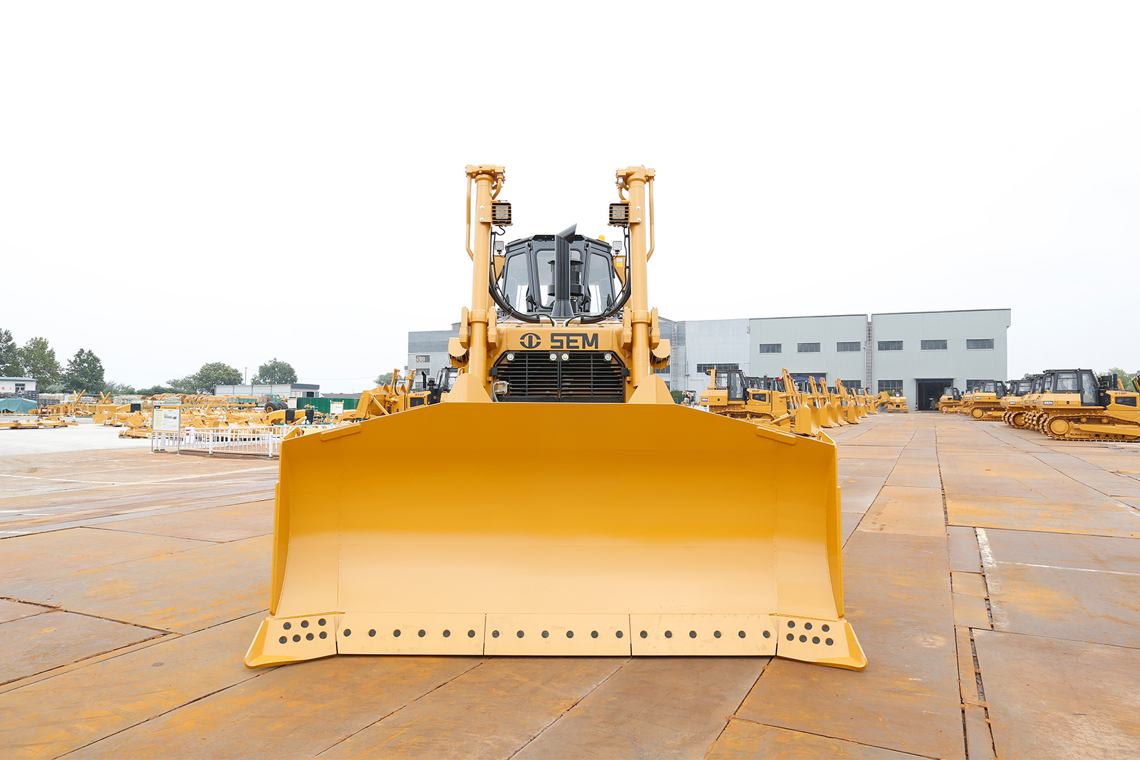 SEM_Продукция_Бульдозер SEM 826F