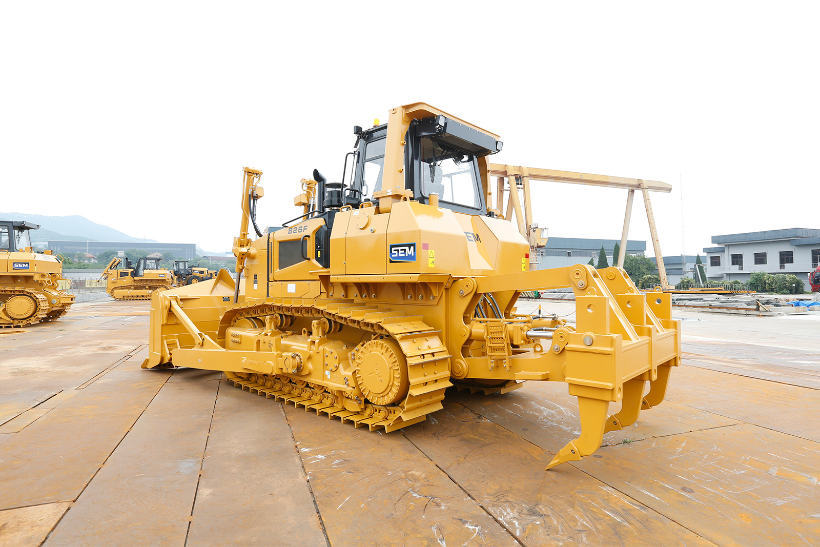 SEM_Продукция_Бульдозер SEM 826F