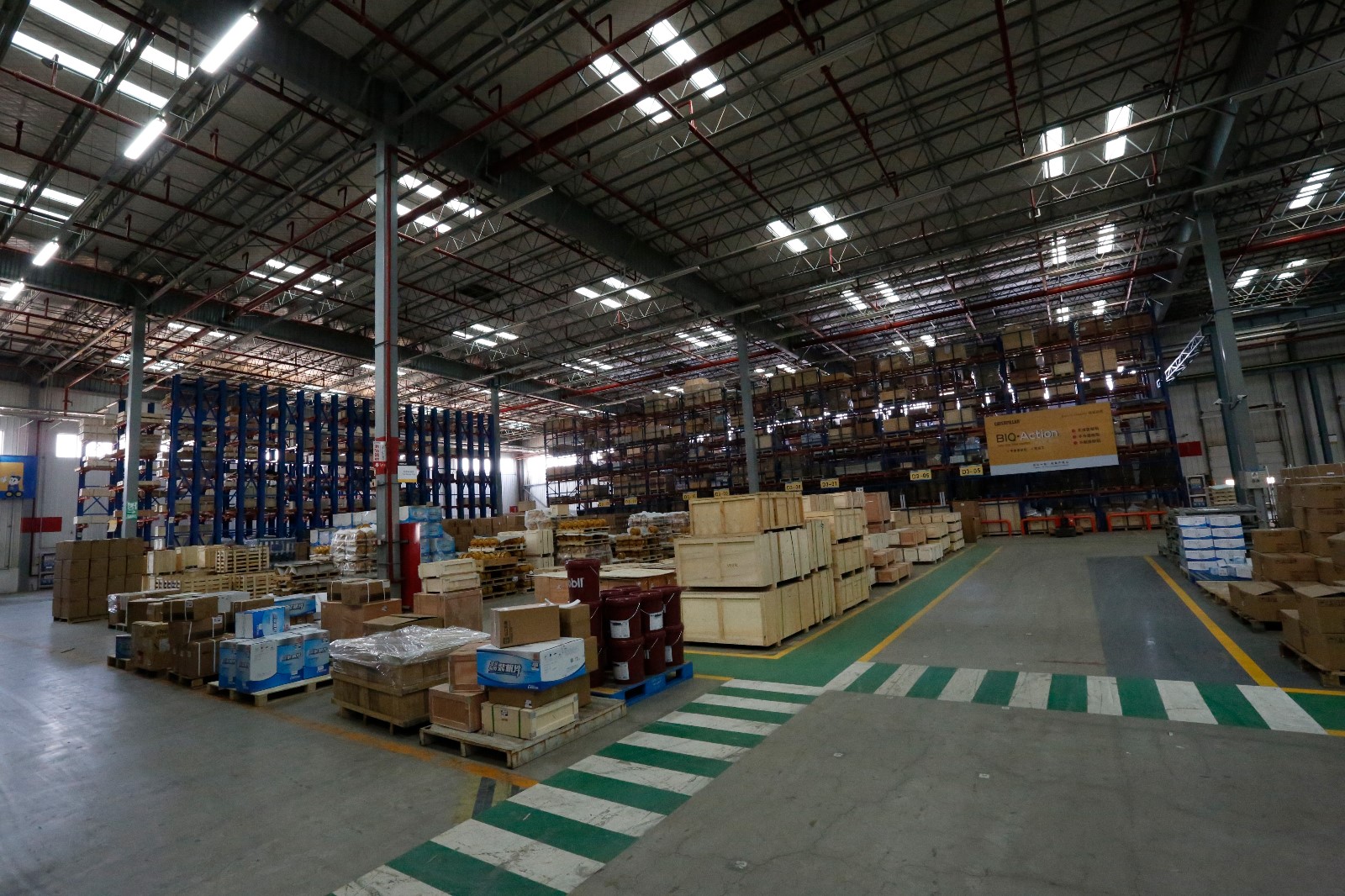 SEM_Parts & Services_SEM Parts Warehouse